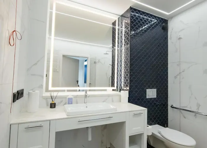 Nr1, 200 M Od Plazy アパート